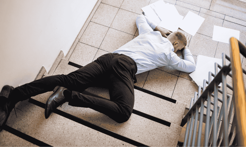 chute accident1000-x-600-px_-_1_